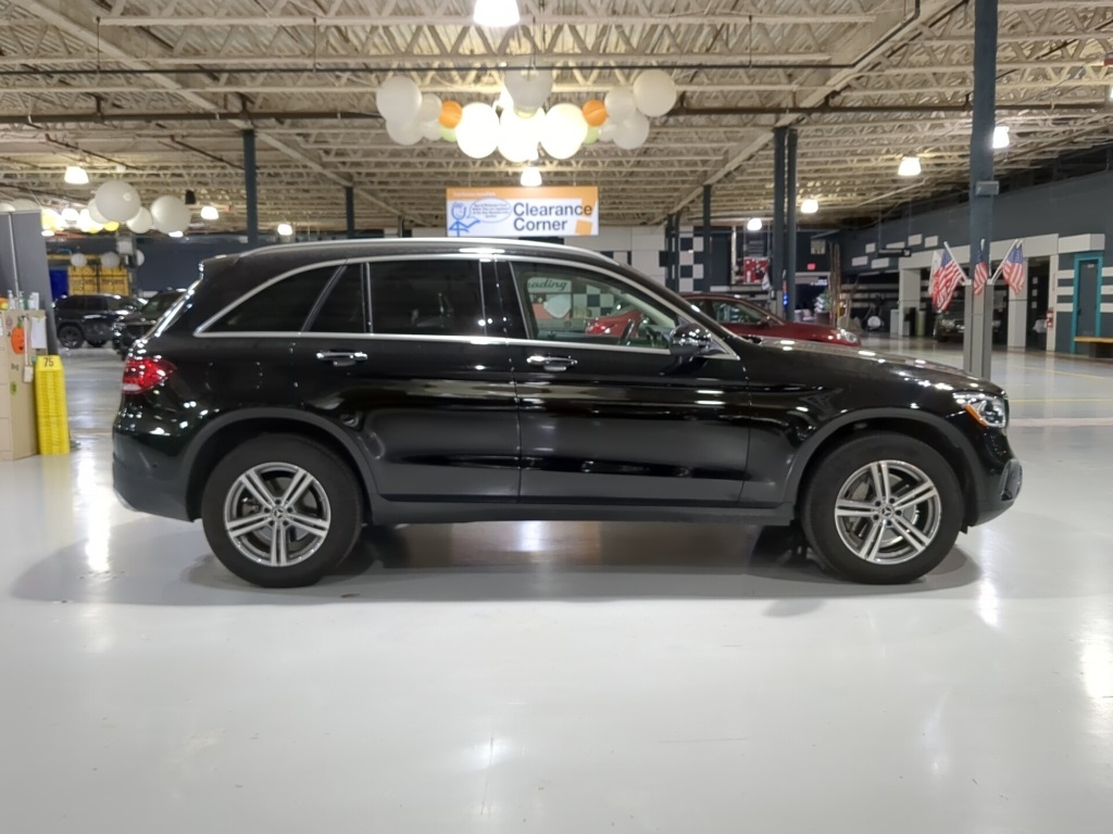 2022 Mercedes Benz GLC 300 4MATIC photo 3