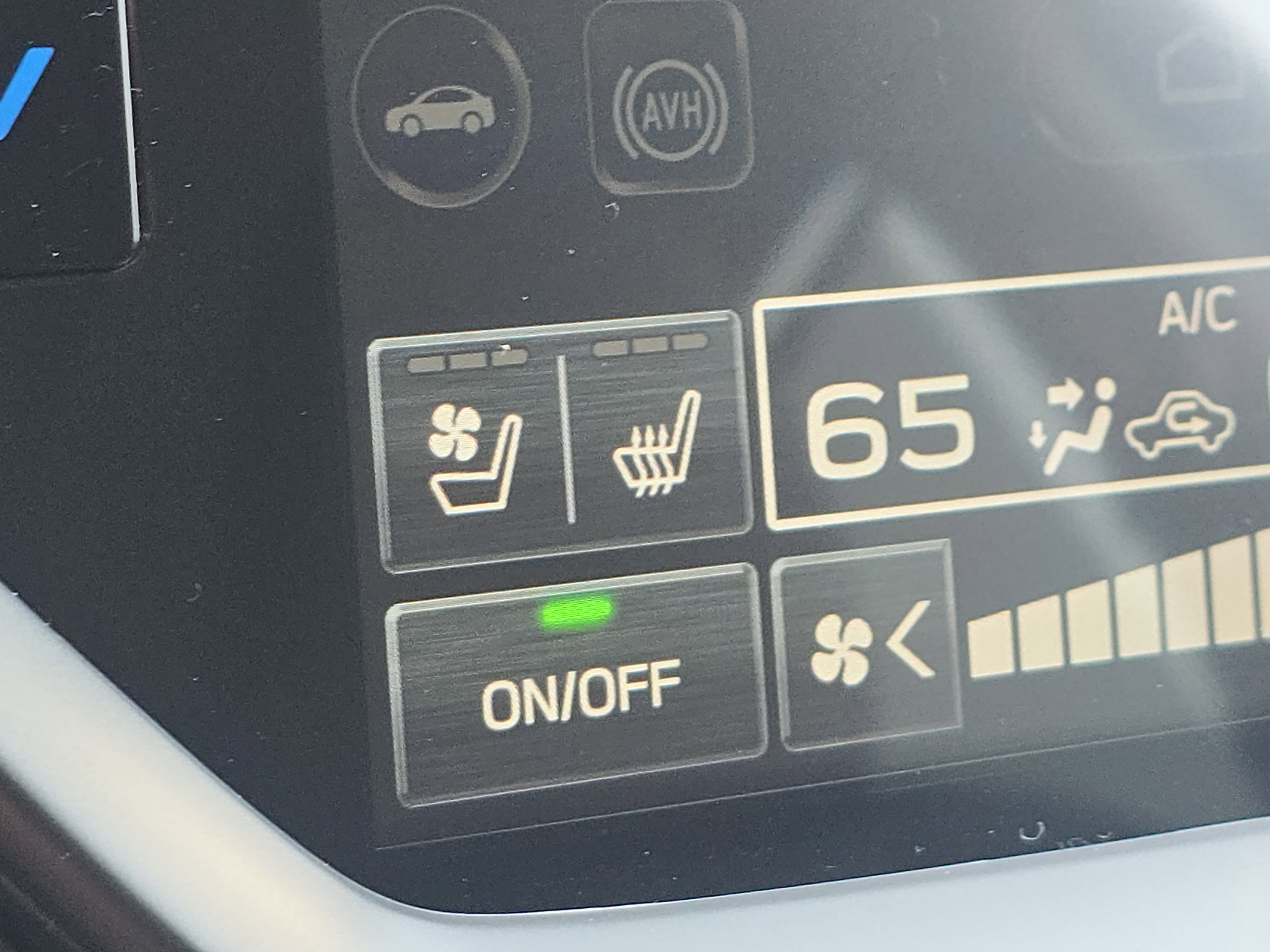2025 Subaru Ascent Onyx Edition Touring photo 7