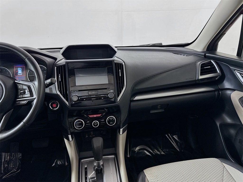 2020 Subaru Forester Premium photo 9