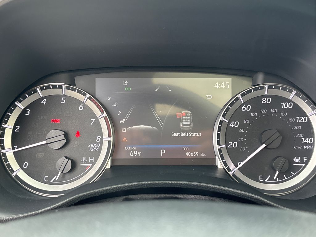 2023 Toyota Highlander L photo 21