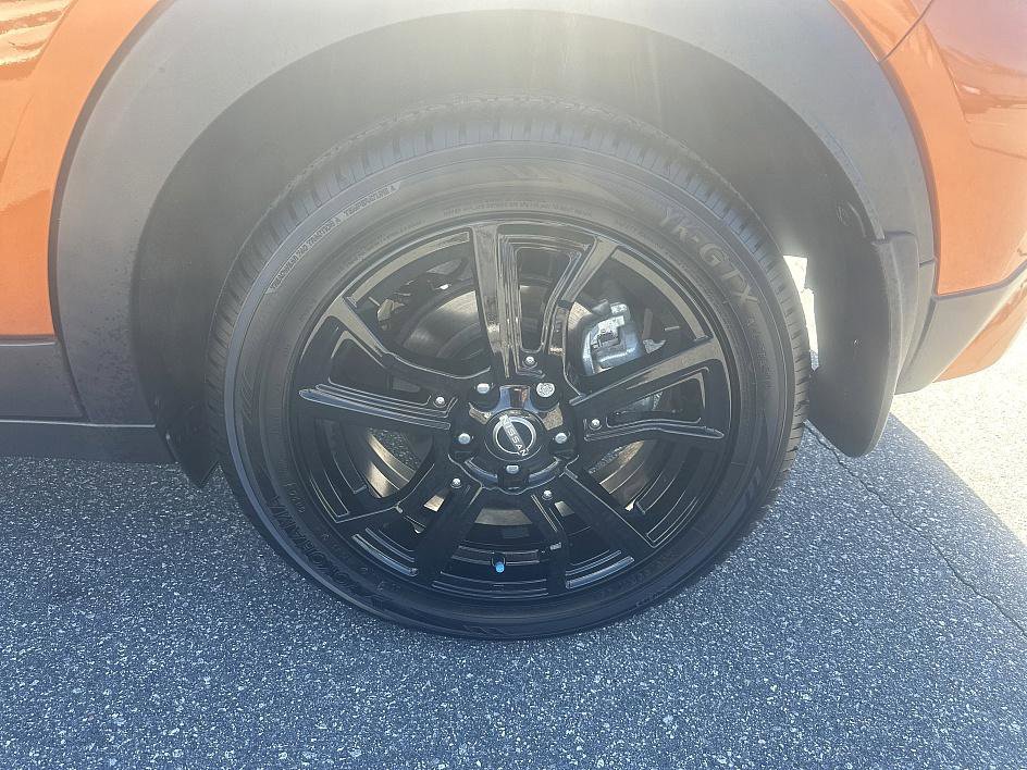 2023 Nissan Kicks SR photo 20