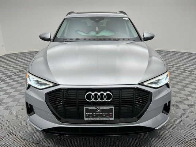 Used 2022 Audi e-tron Premium with VIN WA1AAAGE6NB005119 for sale in Des Plaines, IL