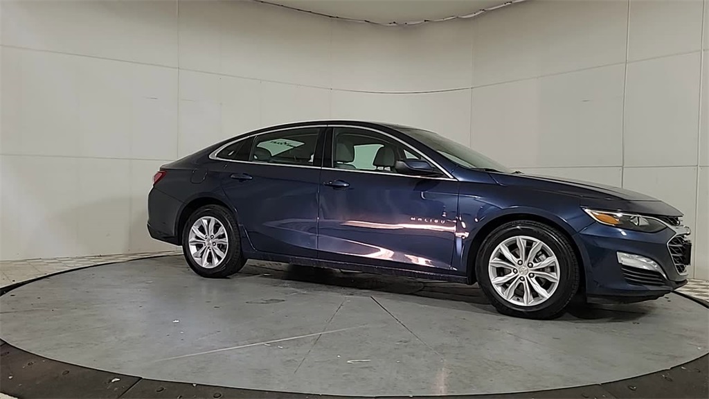 2020 CHEVROLET MALIBU - Image 9