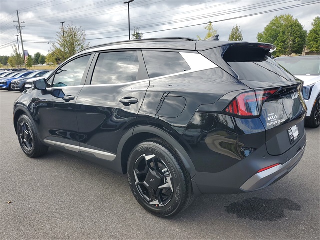 2026 Kia Sportage EX photo 4