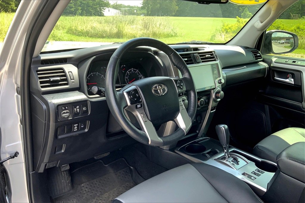 2023 Toyota 4Runner SR5 Premium photo 14