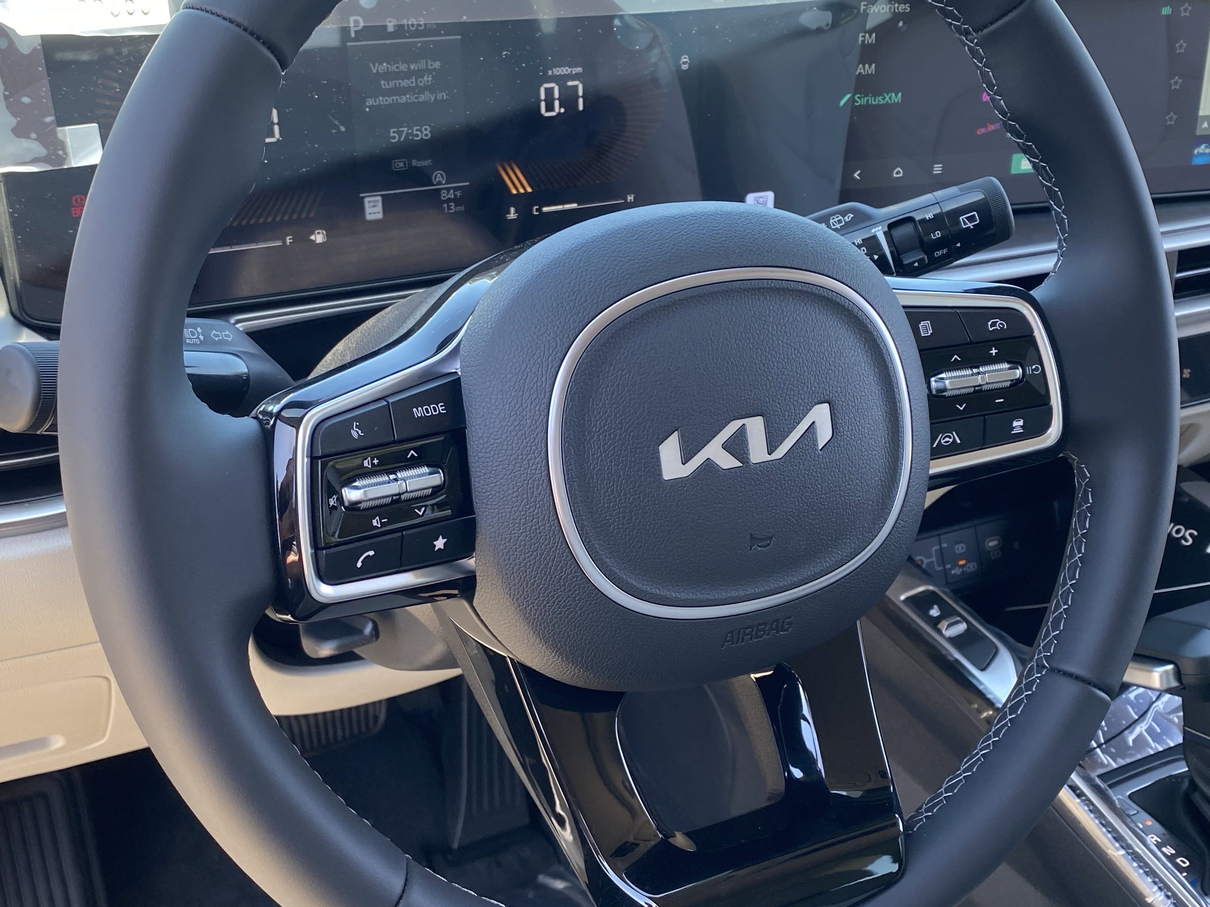 2025 Kia Sorento S photo 11
