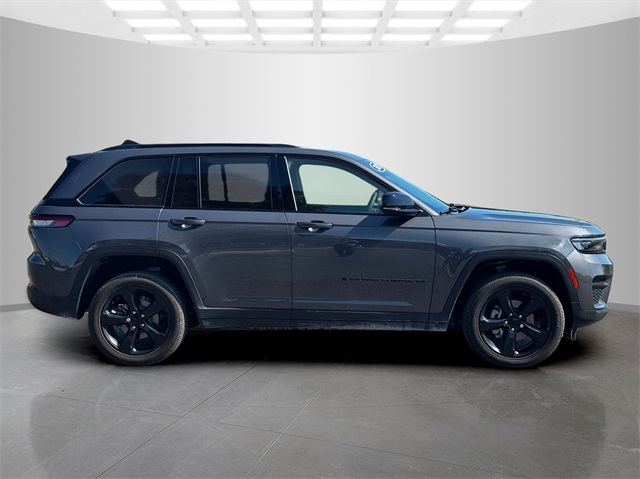 2023 Jeep Grand Cherokee Altitude photo 7