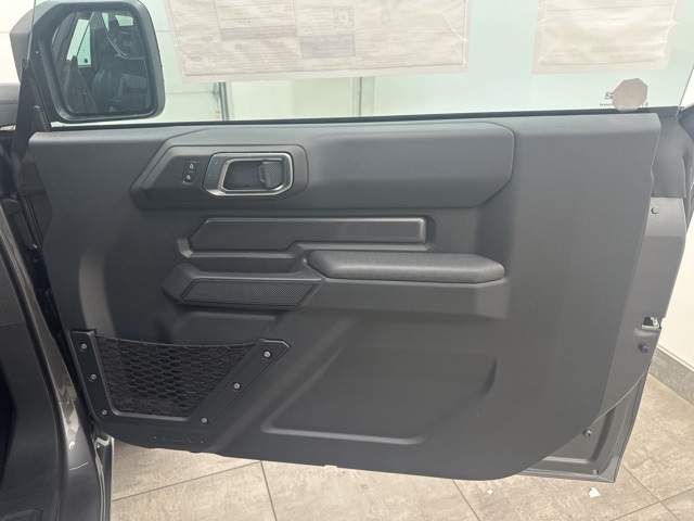 2025 Ford Bronco Base photo 23