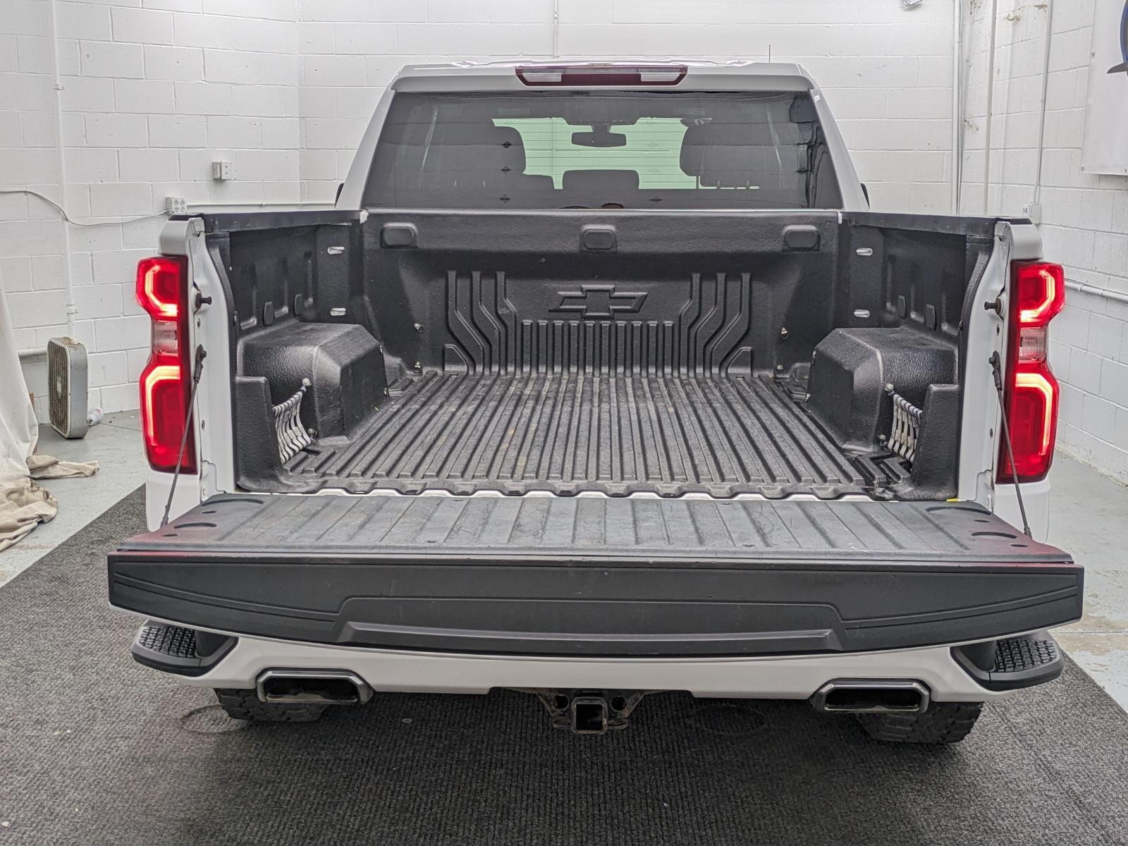 2019 Chevrolet Silverado 1500 RST photo 13