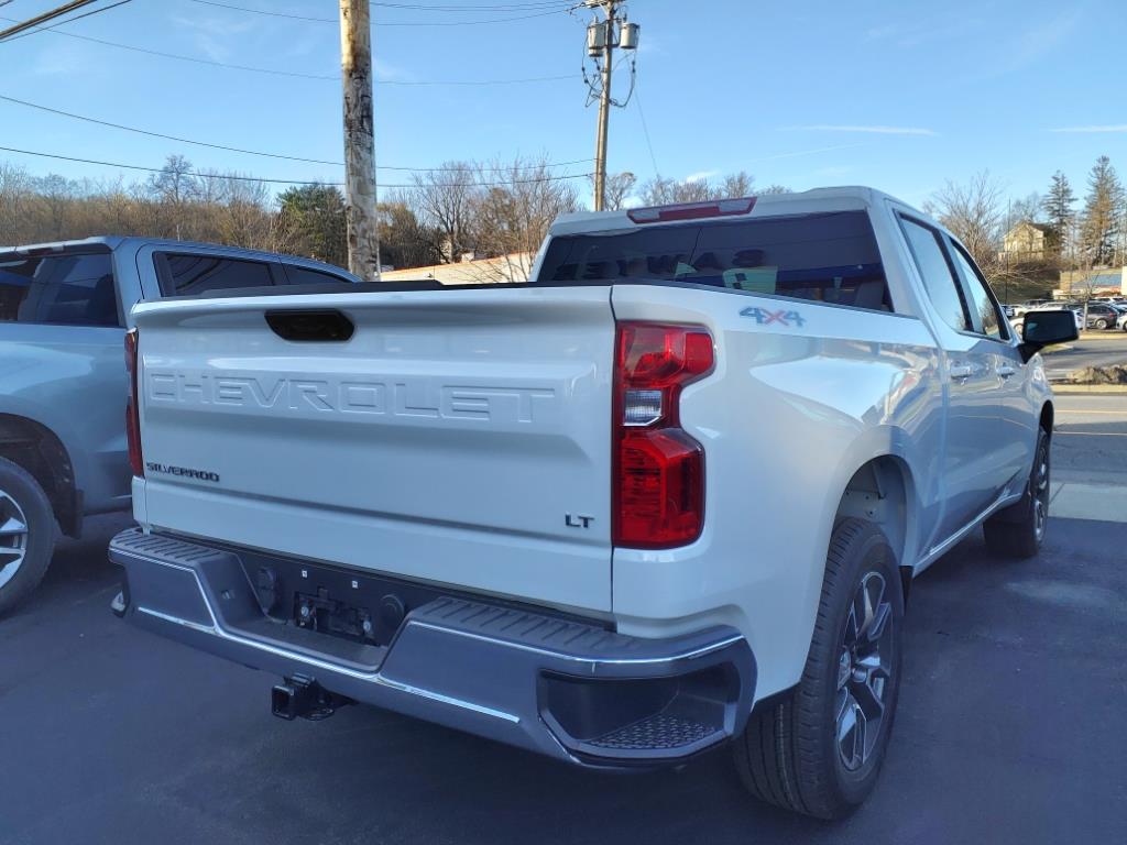 2025 Chevrolet Silverado 1500 LT photo 6