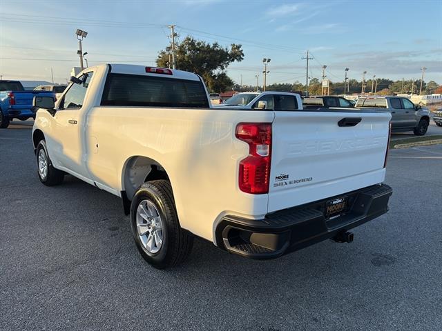 2026 Chevrolet Silverado 1500 photo 2