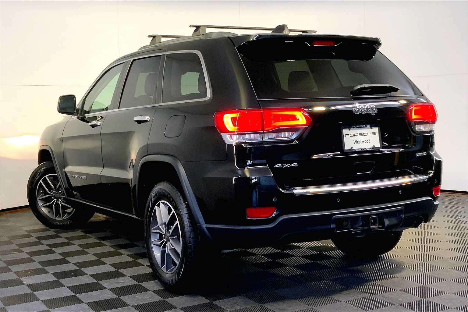 2019 Jeep Grand Cherokee Limited photo 3