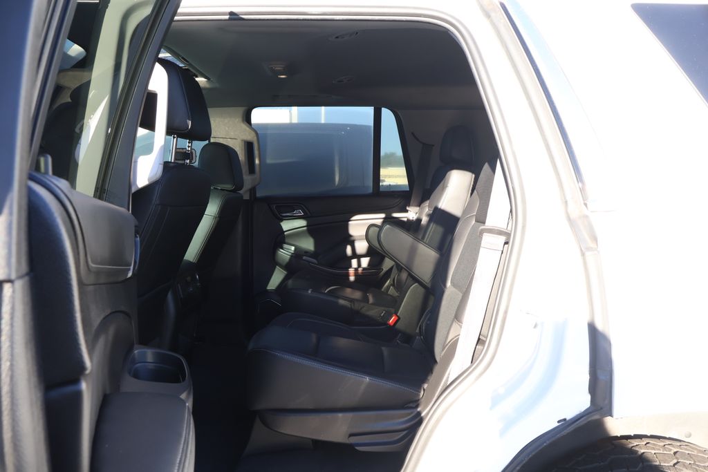 2019 Gmc Yukon SLT photo 33