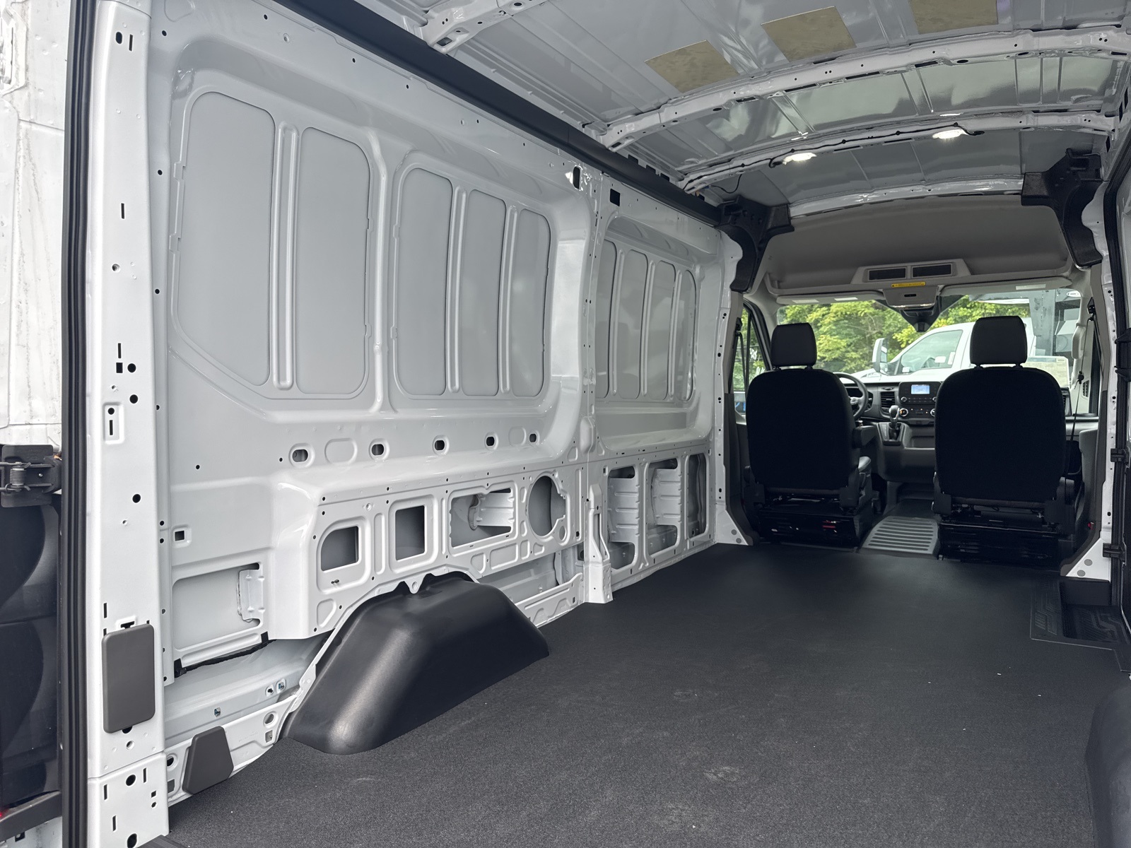 2025 Ford Transit photo 12