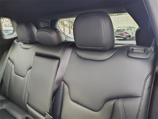 2026 Jeep Compass Limited Altitude photo 3