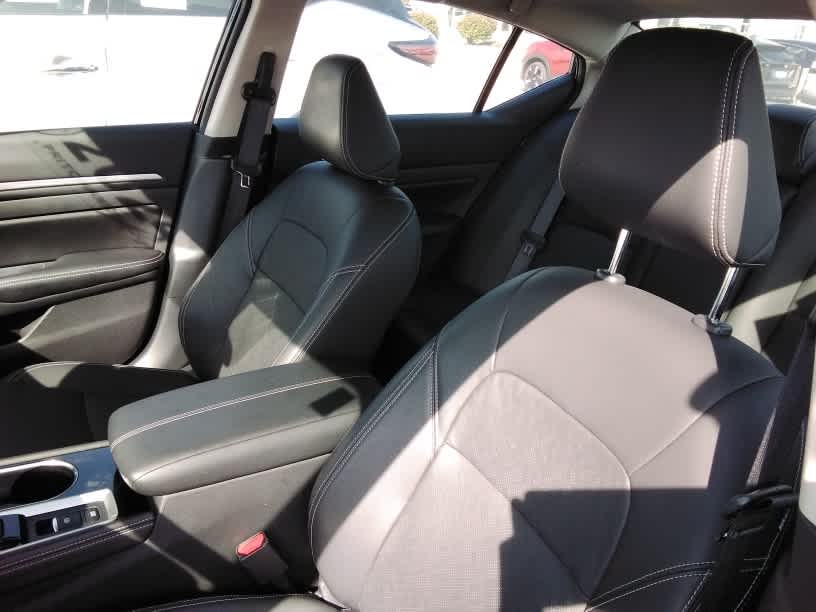 2024 Nissan Altima 2.5 SL photo 2