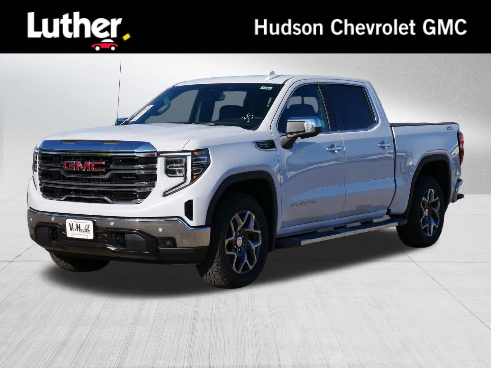 2026 GMC Sierra 1500 SLT's photo