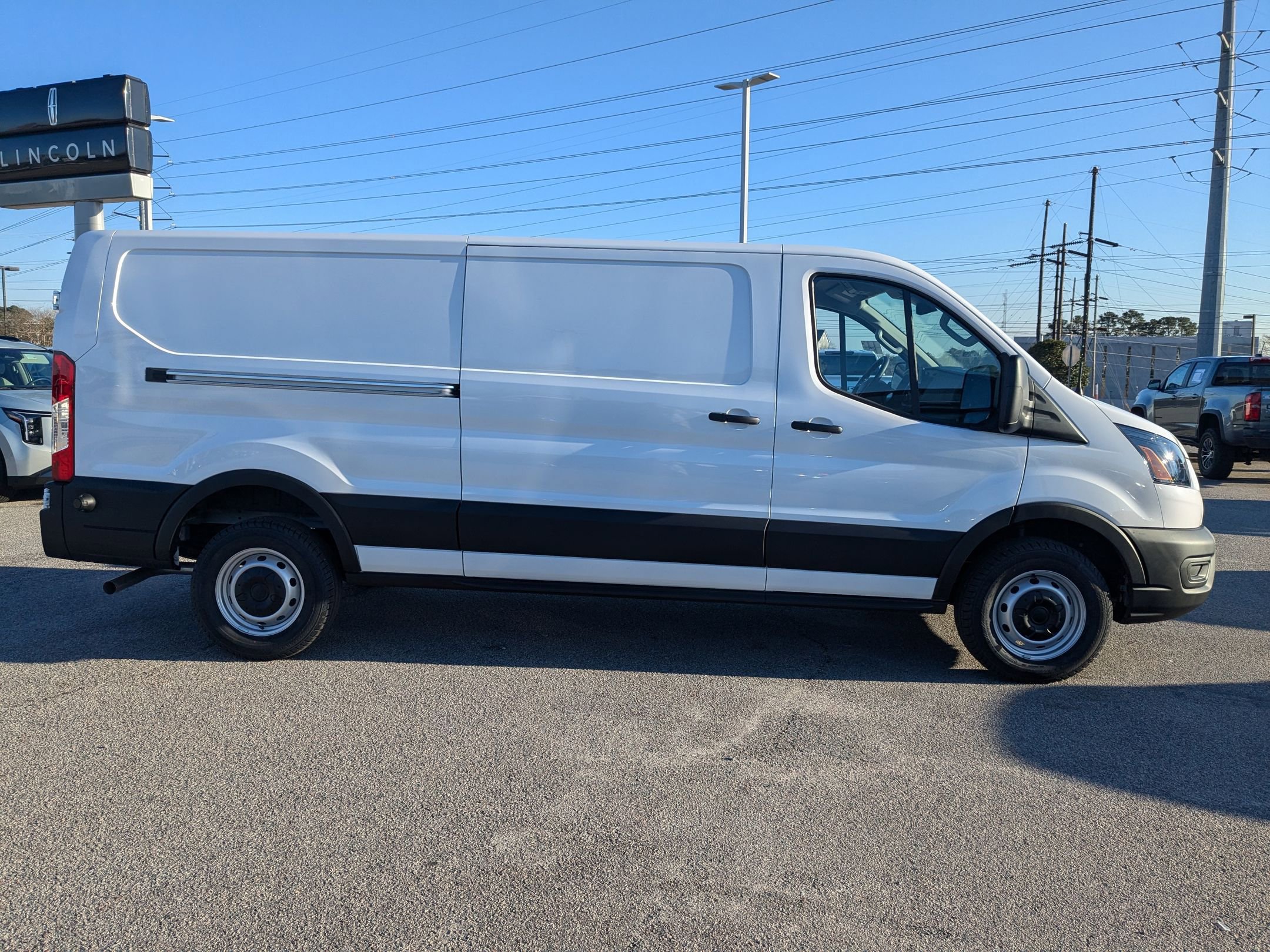 2024 Ford Transit Cargo Van photo 4