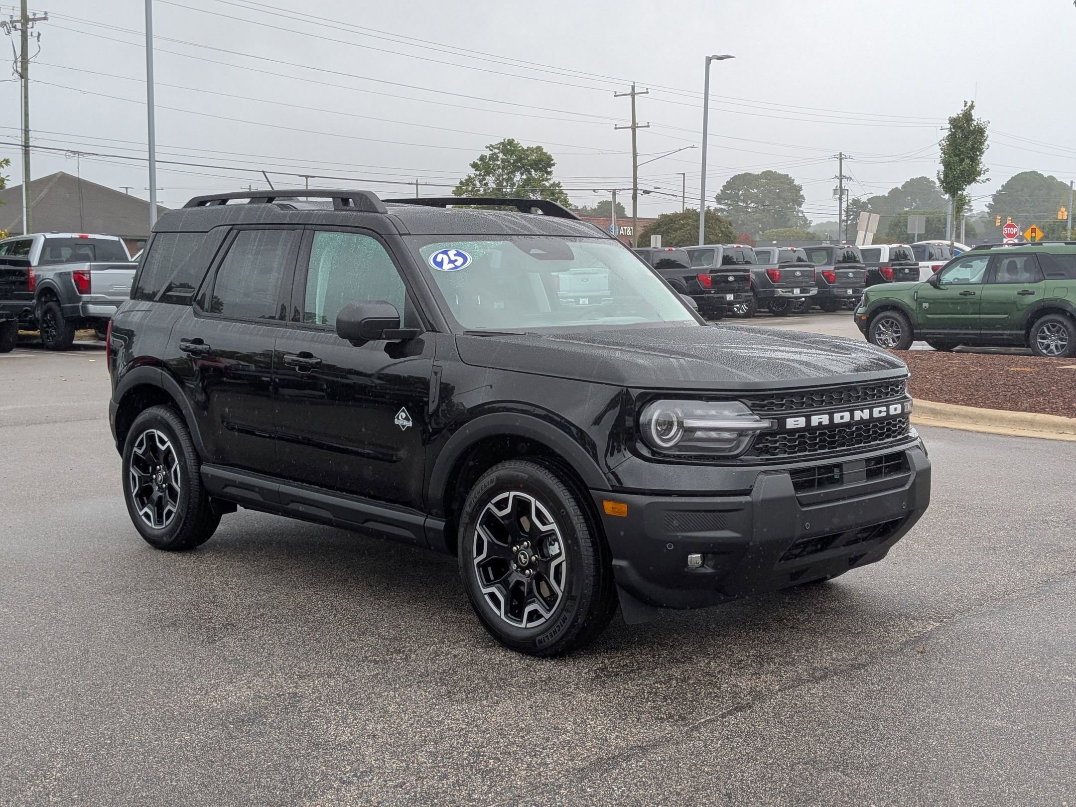 2025 Ford Bronco Sport Outer Banks photo 3