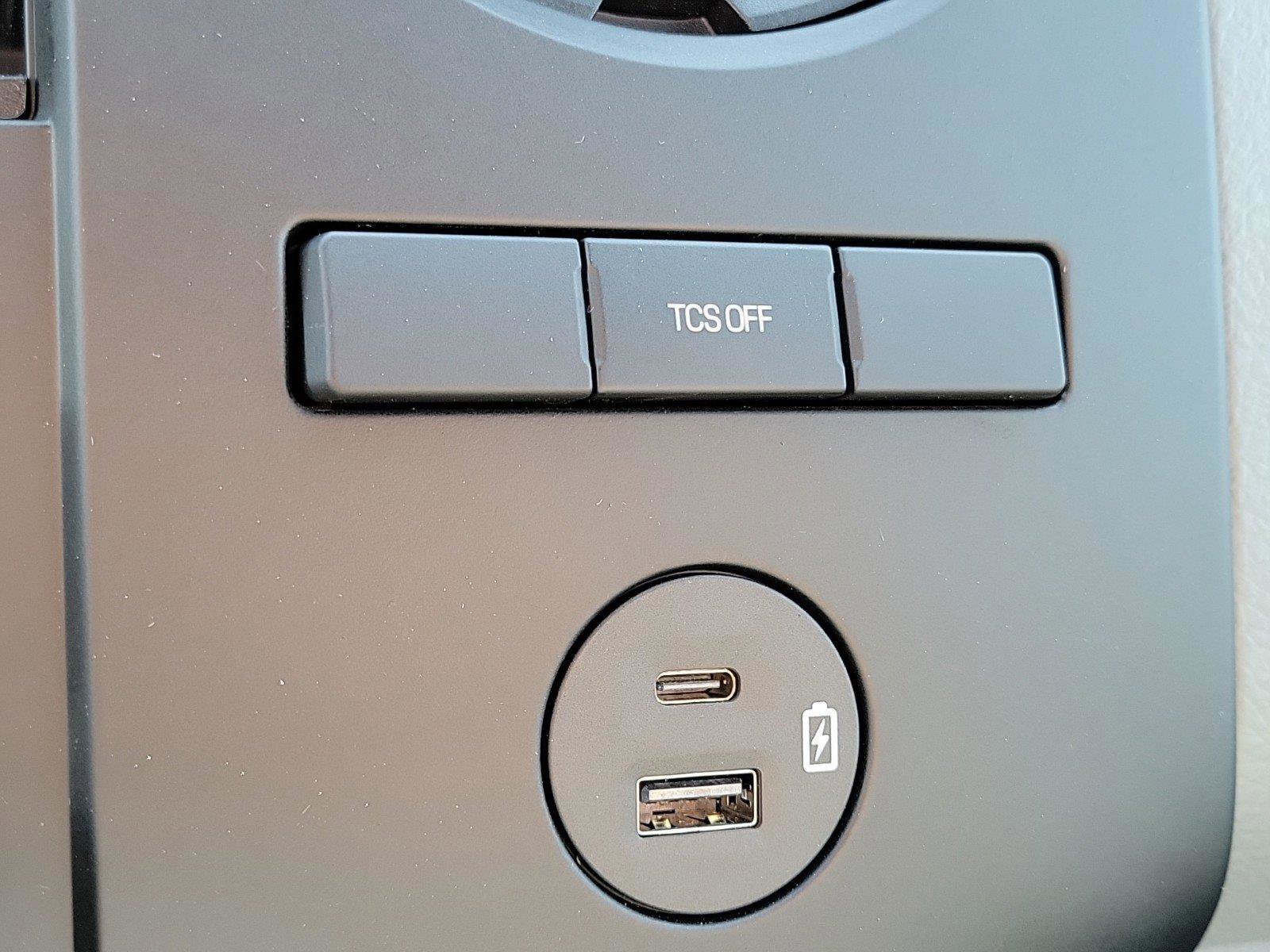 2025 FORD F-750 - Image 19