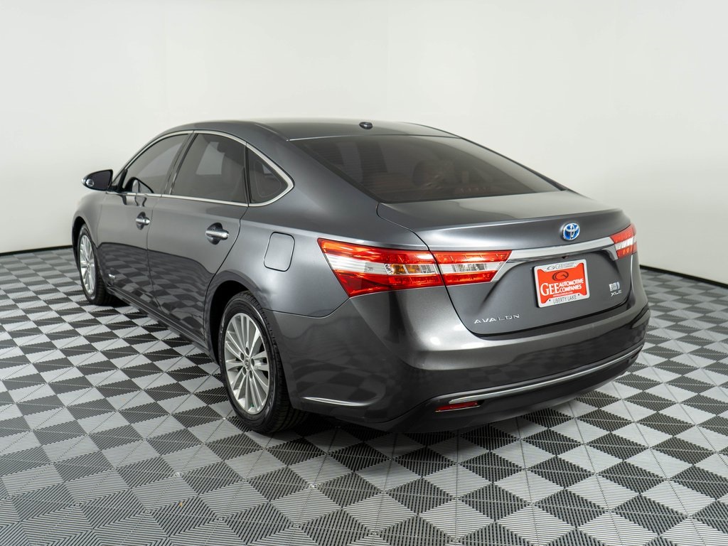 2014 Toyota Avalon Hybrid photo 2
