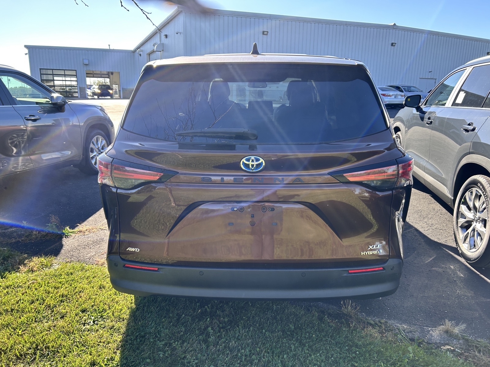 2021 Toyota Sienna XLE photo 4