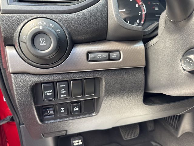 2021 Nissan Titan PRO-4X photo 18