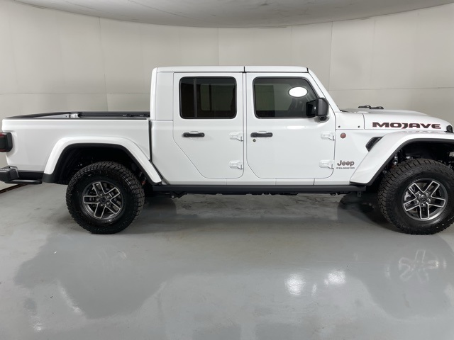 2025 Jeep Gladiator Mojave photo 9