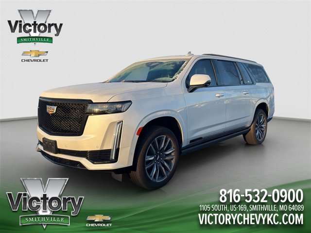 2023 Cadillac Escalade ESV Sport Platinum's photo