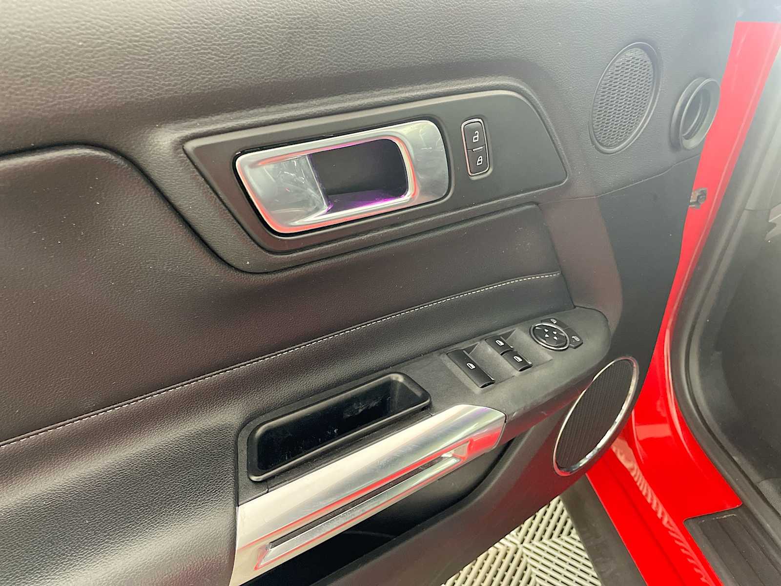 2022 Ford Mustang EcoBoost Premium photo 15