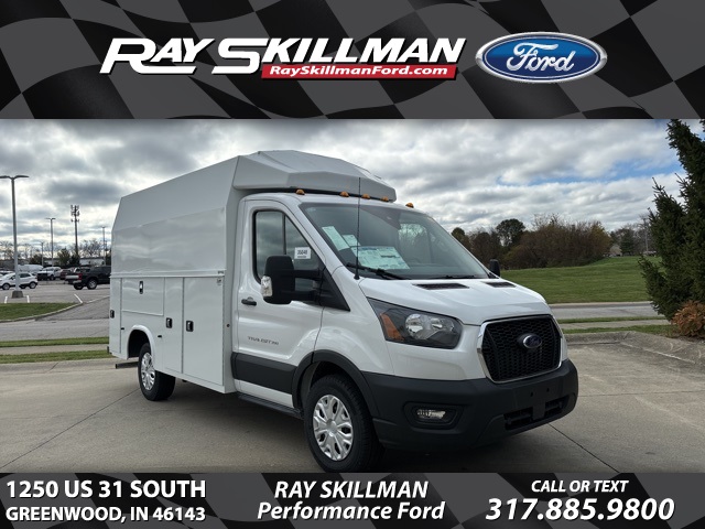 2024 Ford Transit Cutaway Base's photo