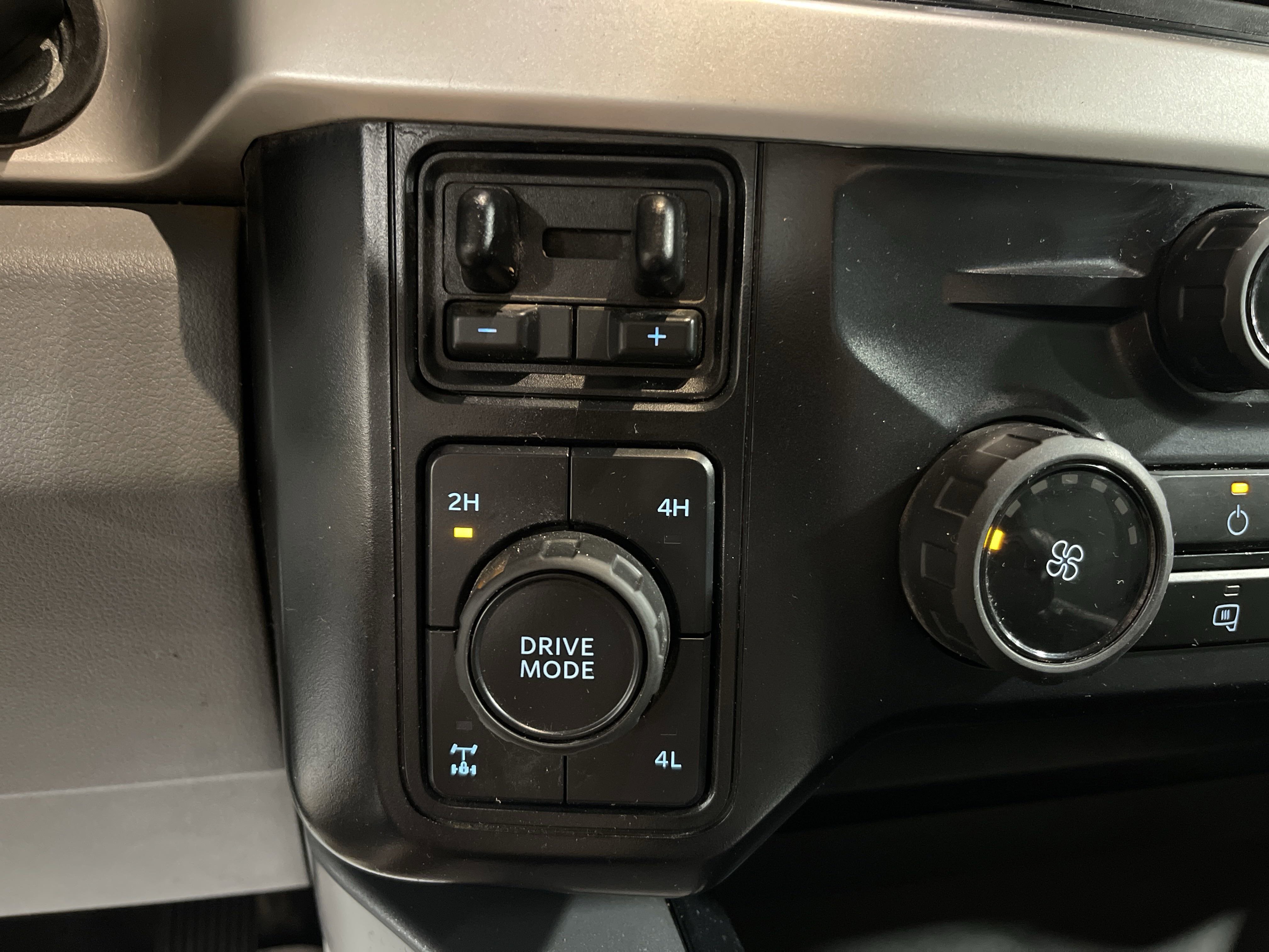 2024 Ford F-250 XLT photo 12