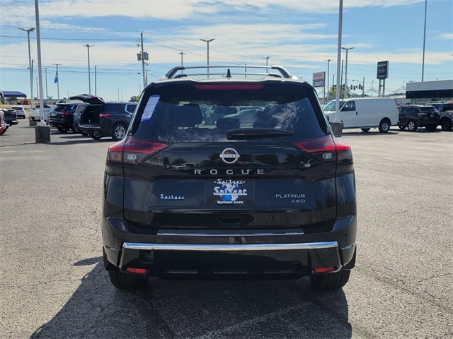 2026 Nissan Rogue Platinum photo 4