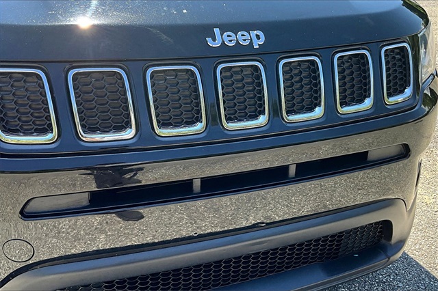 2020 Jeep Compass Latitude photo 29
