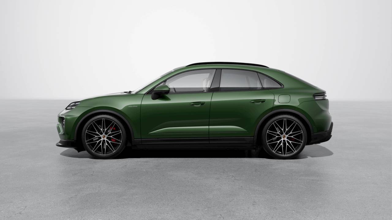 2026 Porsche Macan Electric photo 2