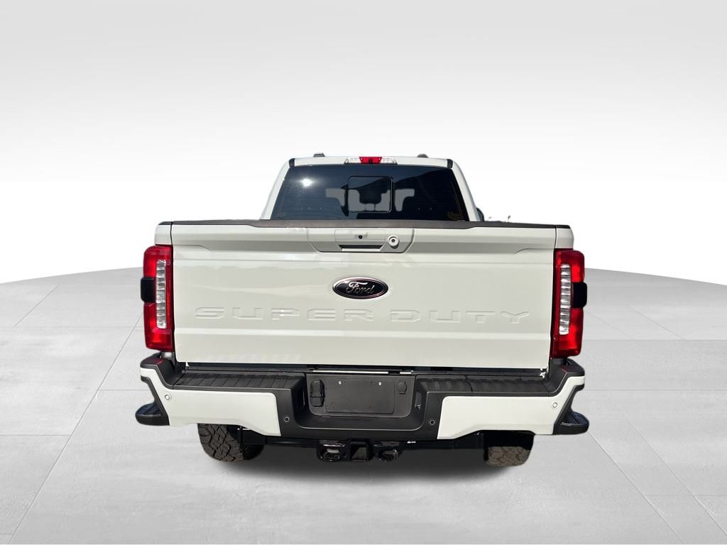 2025 Ford F-350 Lariat photo 4