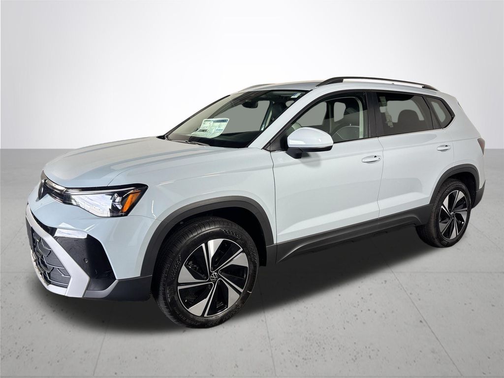 2025 Volkswagen Taos SE photo 2