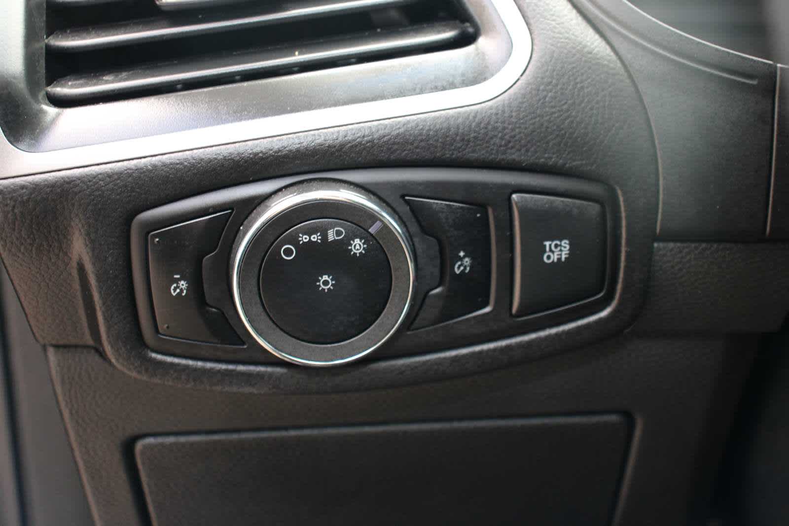 2024 Ford Edge SEL photo 17