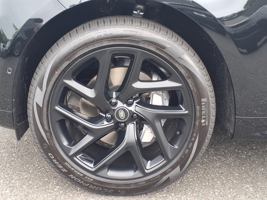 2025 Land Rover Range Rover Sport SE photo 9