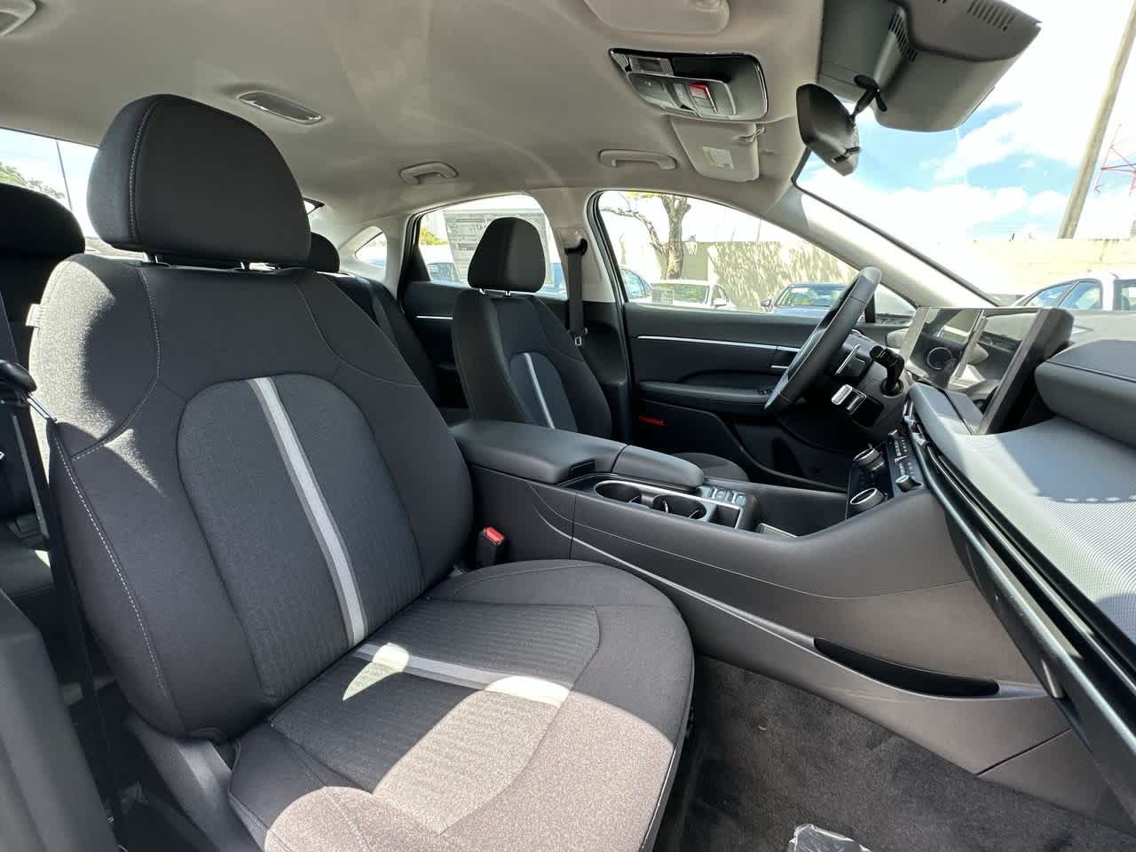 2025 Hyundai Sonata Hybrid SEL photo 27