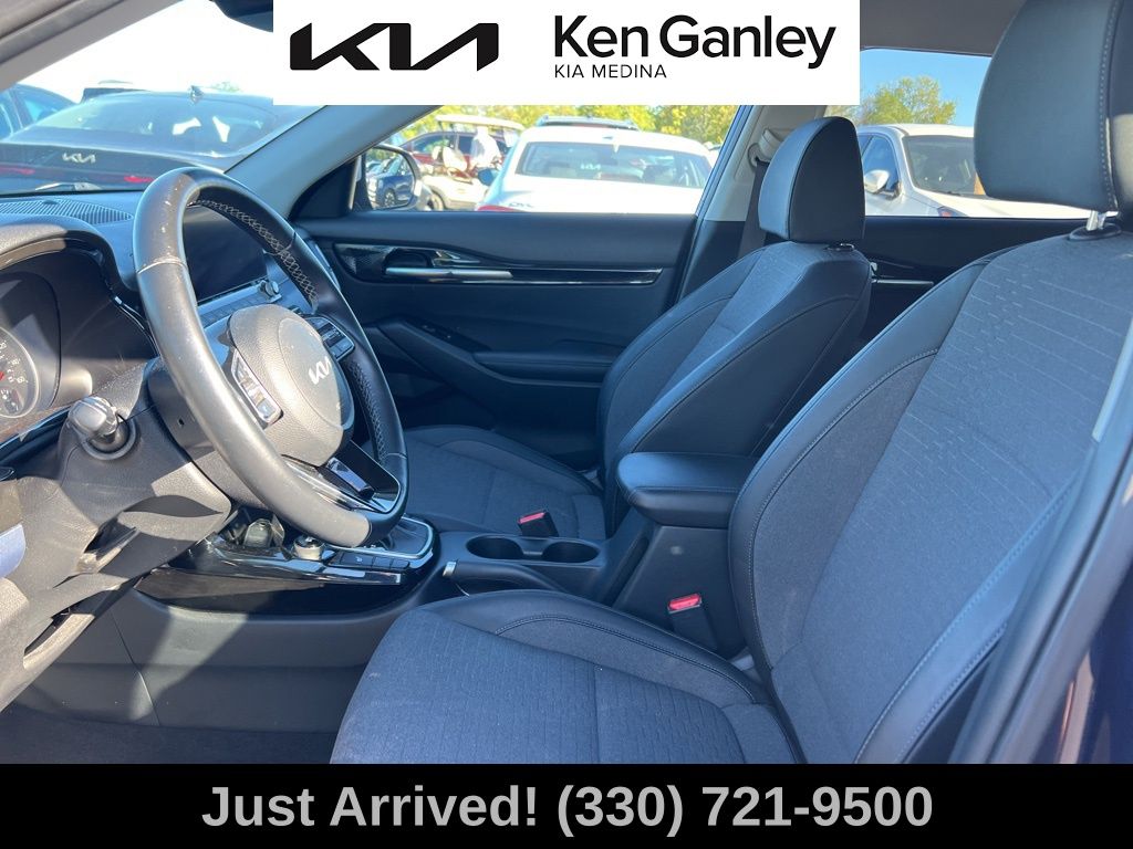 2023 Kia Seltos S Nightfall Edition photo 6