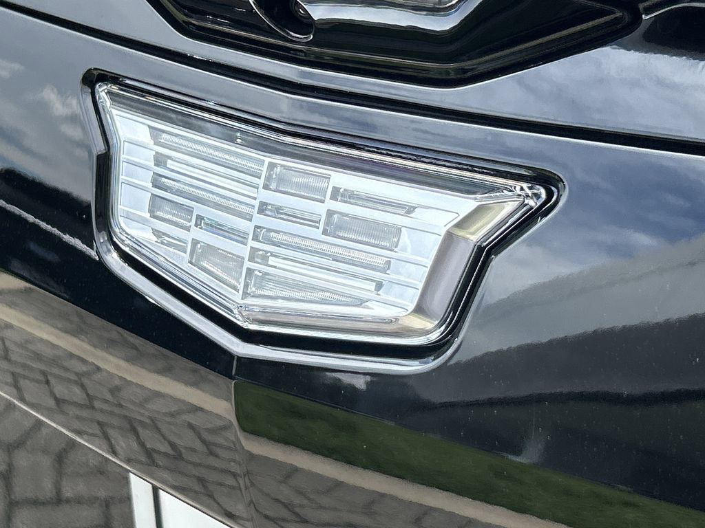 2025 Cadillac Optiq Luxury photo 6