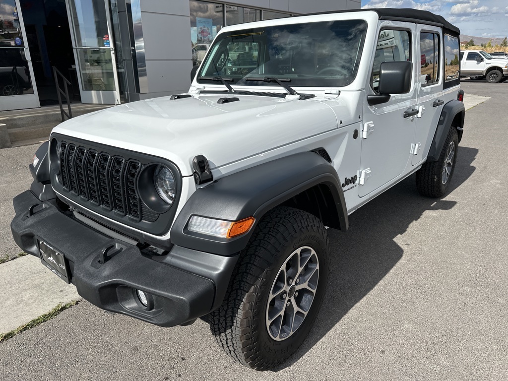 2024 Jeep Wrangler 4-Door Sport S's photo
