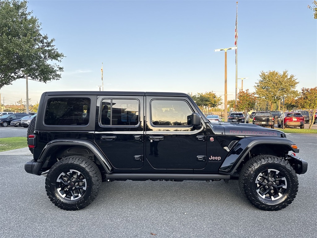 2025 Jeep Wrangler Rubicon photo 2