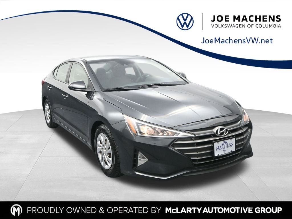 2020 Hyundai Elantra SE's photo