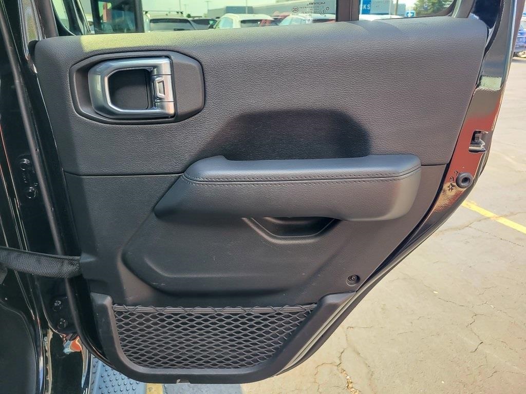 2021 JEEP WRANGLER - Image 18