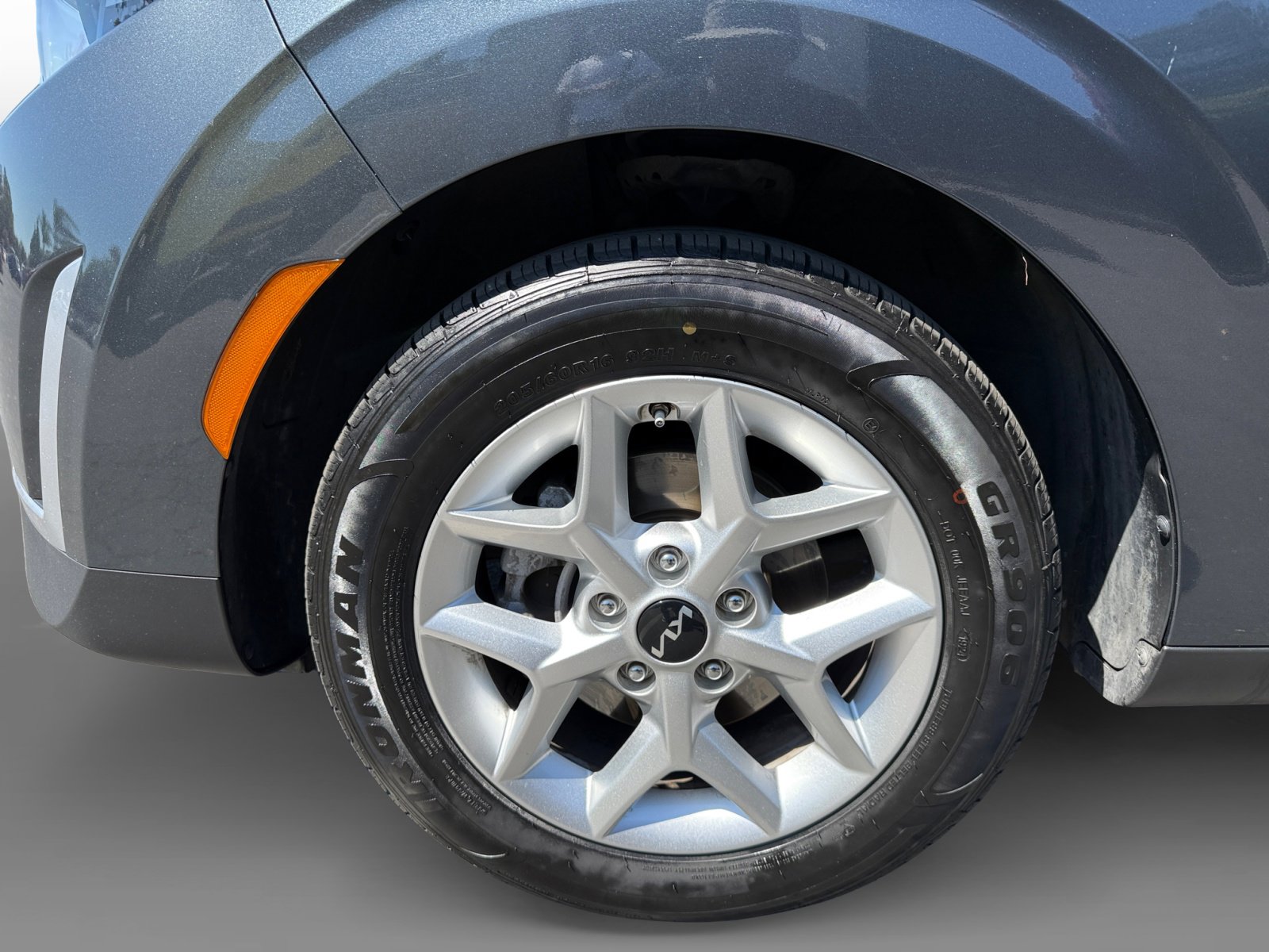 2023 Kia Soul LX photo 9