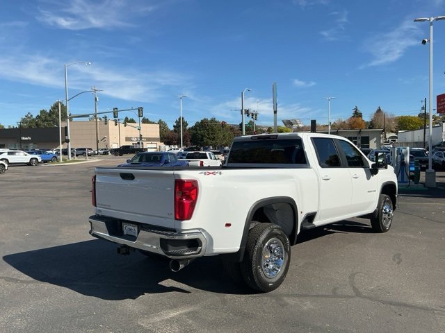 2026 Chevrolet Silverado 3500HD LT photo 3