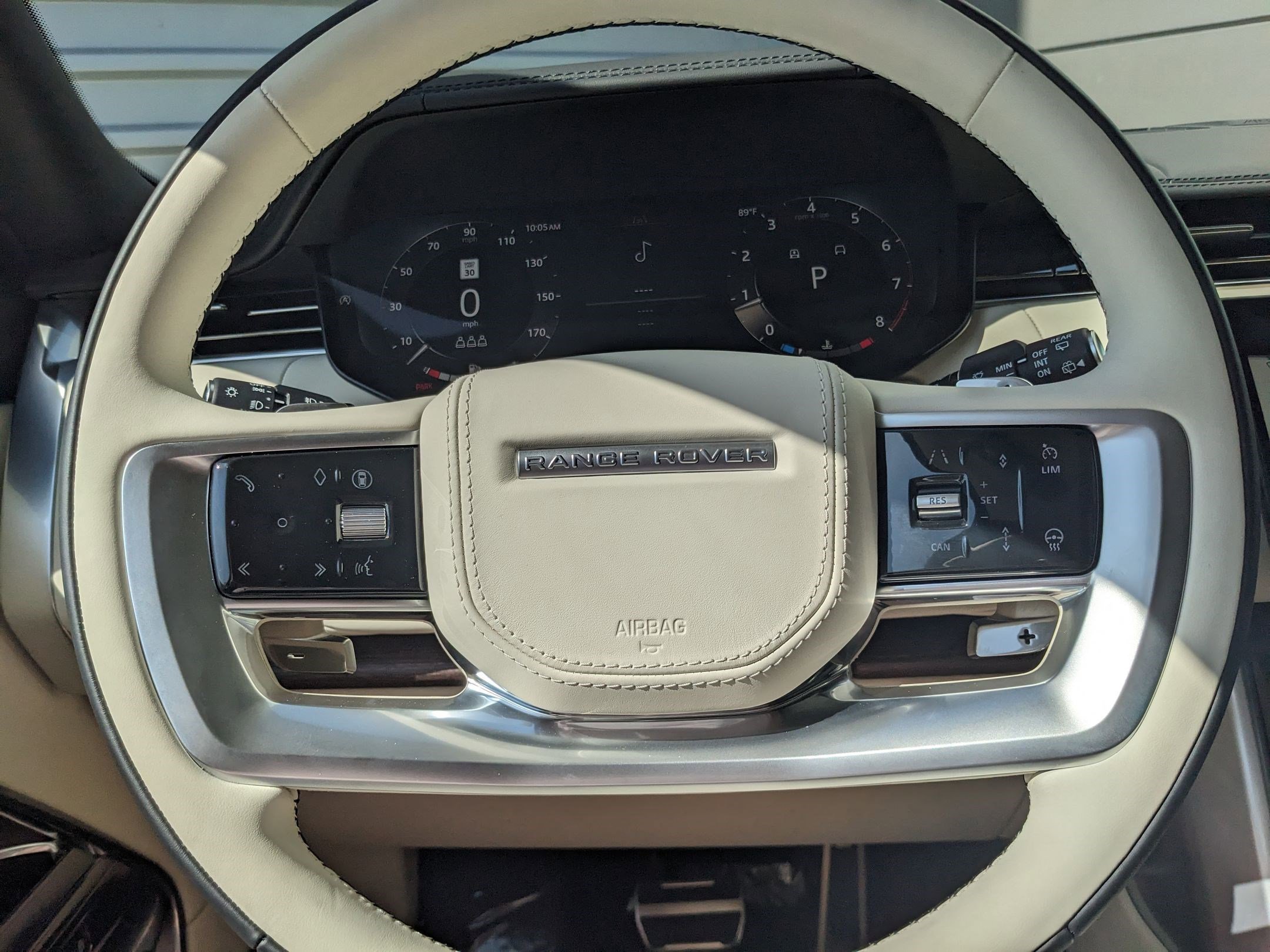 2025 Land Rover Range Rover Autobiography LWB photo 10