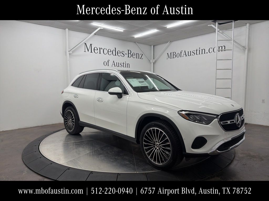 2026 Mercedes-Benz GLC Base's photo